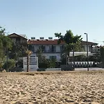Nikolaidis Nea Plagia