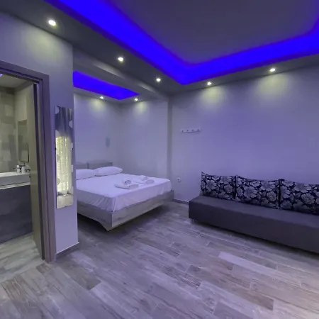 Nikolaidis ניאה פלאגיה